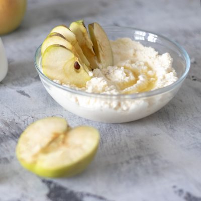 apple-pie-cottage-cheese-dip apple-pie-cottage-cheese-dip